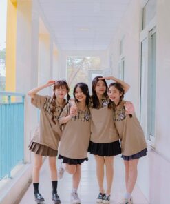 Mẫu Áo Lớp THER Màu Nâu Cafe Kết Hợp Kẻ Honey