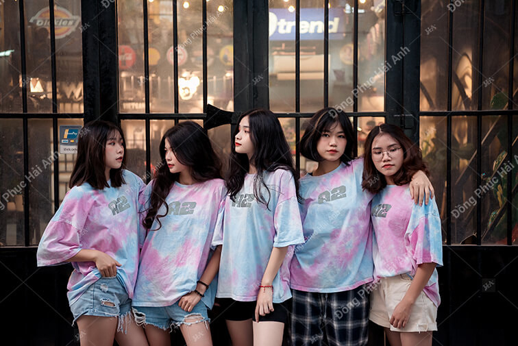 Mẫu áo lớp Tie dye 07