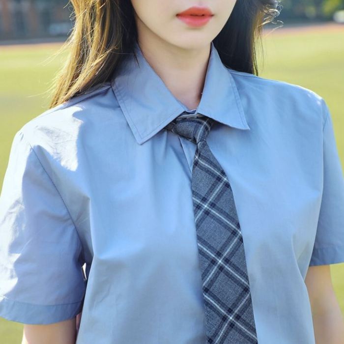 Mẫu áo sơ mi màu xanh đồng phục học sinh cấp 3 đẹp - ảnh 3