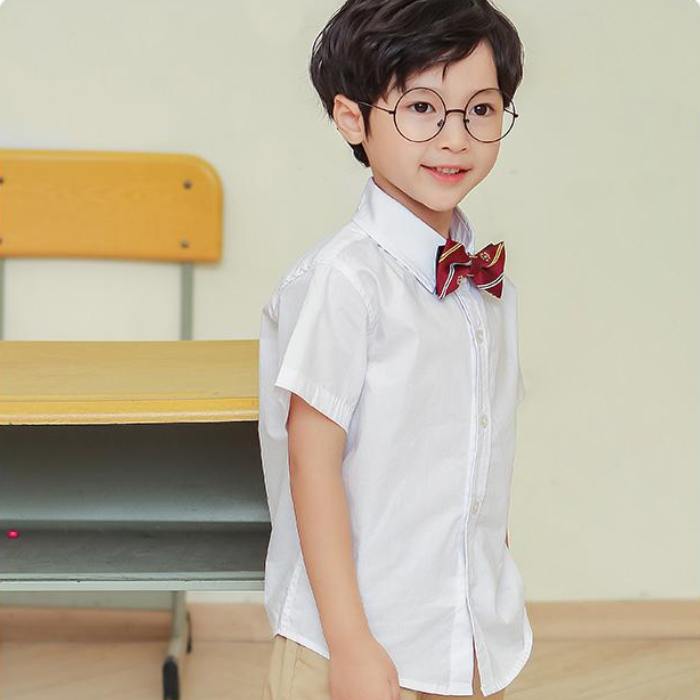 Chiếc áo sử dụng chất liệu vải may cotton thoáng mát