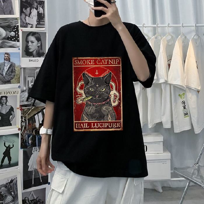 Mẫu áo thun hình mèo Smoke Catnip Hail Lucipurr màu đen