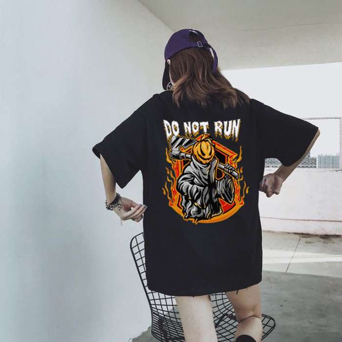 Mẫu áo thun in hình Do Not Run màu đen cá tính