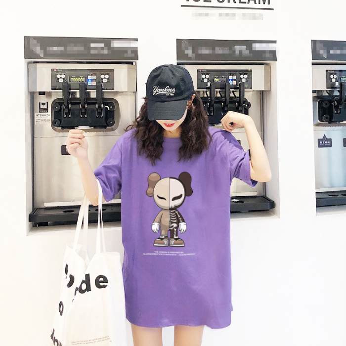 Mẫu áo thun in hình Kaws màu tím