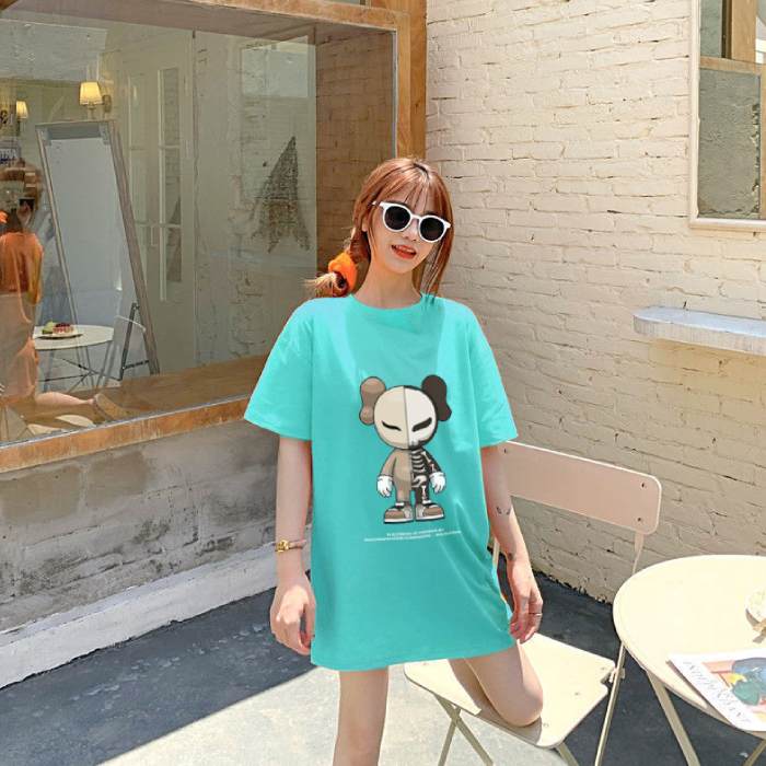 Mẫu áo thun in hình nhân vật Kaws nổi tiếng