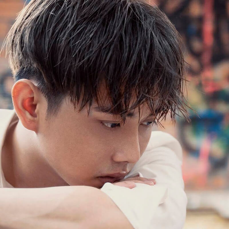 MV “Chương cuối thời học sinh” được thể hiện qua giọng ca đầy cảm xúc của ca sĩ Reddy.