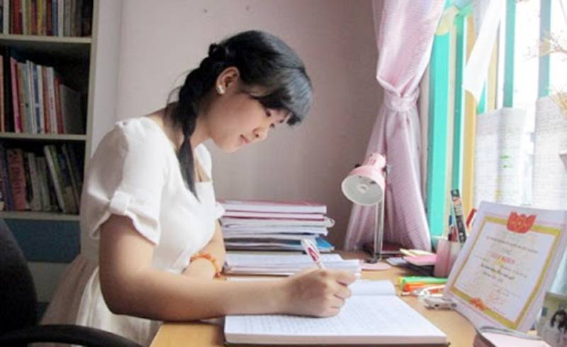 Ôn luyện các dạng đề thi của các năm để tập trung ôn luyện