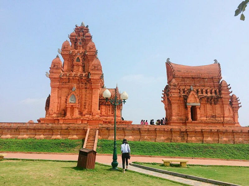 Làng văn hoá du lịch các dân tộc Việt Nam