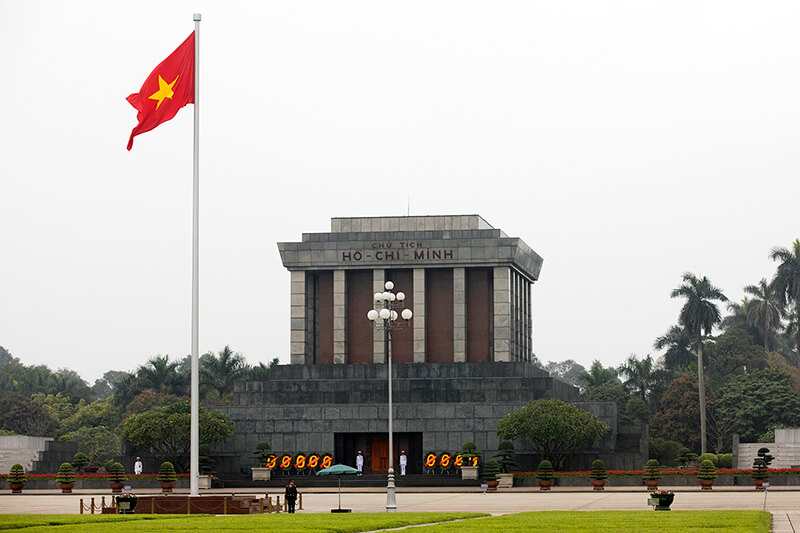 Lăng Bác là điểm du lịch quen thuộc của du khách trong và ngoài nước