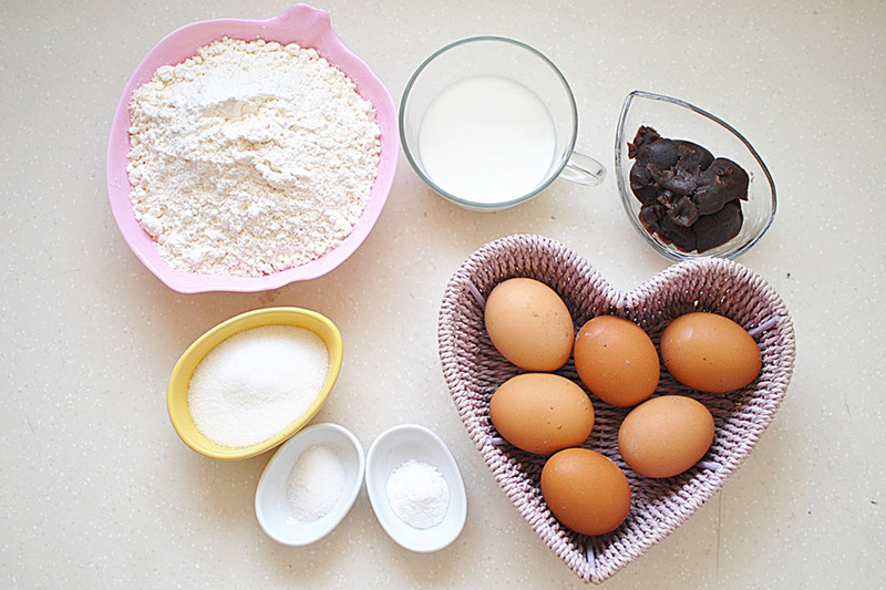 Nguyên liệu cần chuẩn bị đển làm bánh rán Doremon (Bánh Dorayaki) nhân đậu đỏ truyền thống