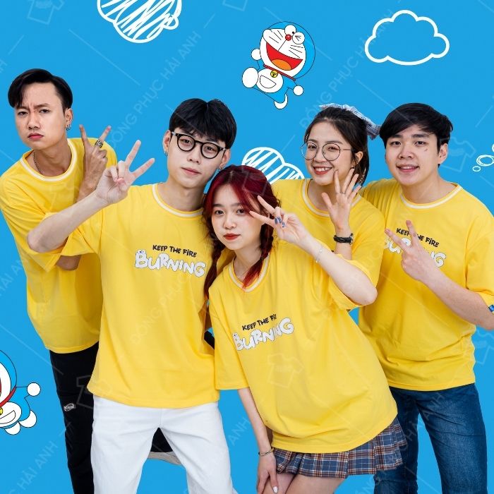 Mẫu áo màu vàng, sắc màu tươi trẻ tràn đầy nhiệt huyết