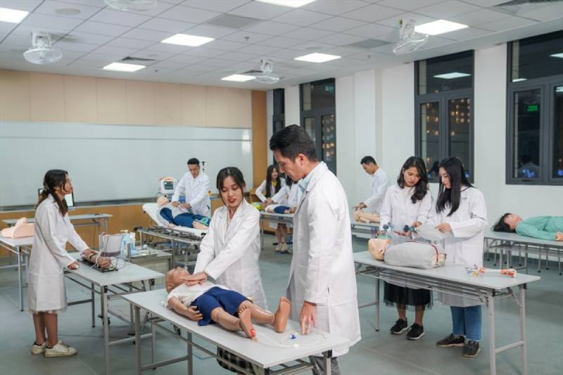 Tại Vinuni sinh viên sẽ được đào tạo theo các chuyên ngành bồi dưỡng nhân sự chất lượng cao