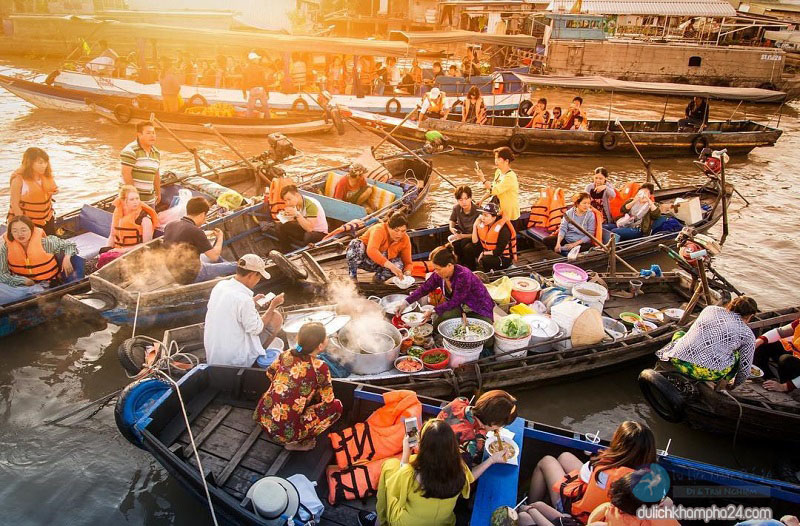 Chợ nổi Cái Răng - nét độc đáo mà bạn nên trải nghiệm khi đến khám phá vùng đất Tây Đô này