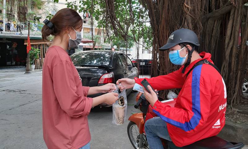 Shipper - công việc làm thêm ngoài giờ học đem lại thu nhập đáng kể cho các bạn sinh viên
