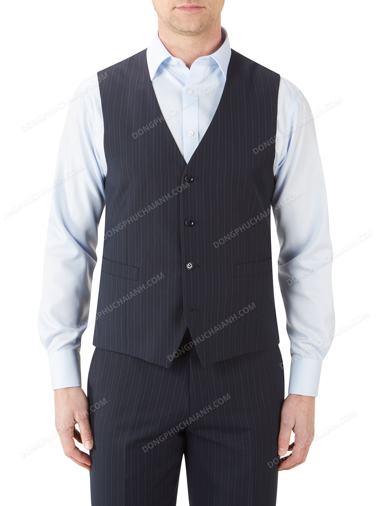 Những chàng trang mặc áo gile nam công sở luôn thu hút được sự chú ý của những người xung quanh bởi sự bảnh bao, lịch lãm của mình.