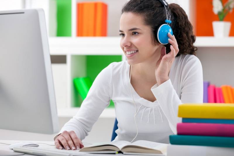cấu trúc ngữ pháp và từ vựng là 2 yêu s tố then chốt giúp bạn làm bài thi tiếng anh hiệu quả