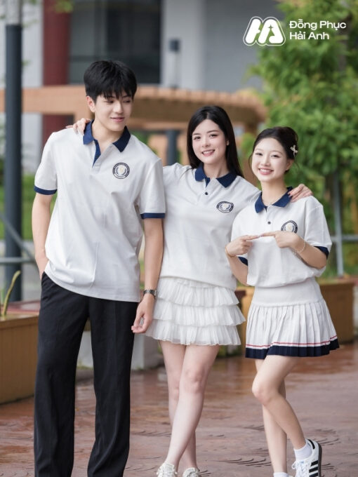 Mẫu Áo Đồng Phục Lớp Polo Oversize Besties Màu Trắng