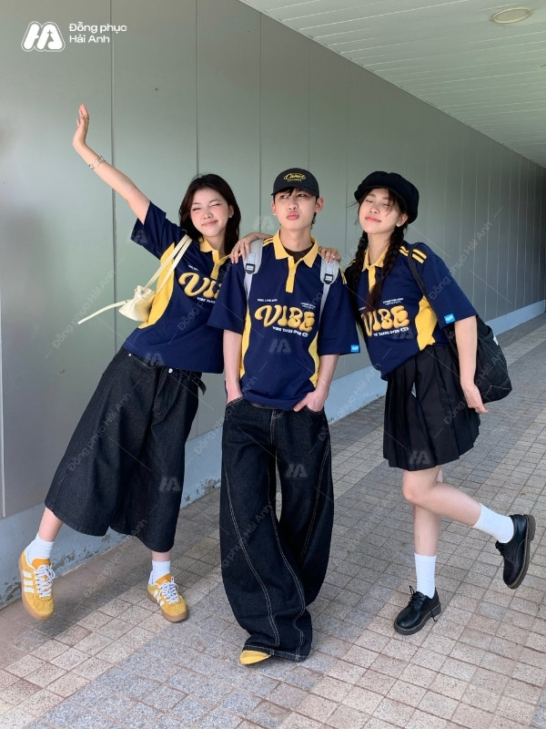 Mẫu Áo Đồng Phục Lớp Polo Oversize Game On Màu Xanh Đen Phối Vàng