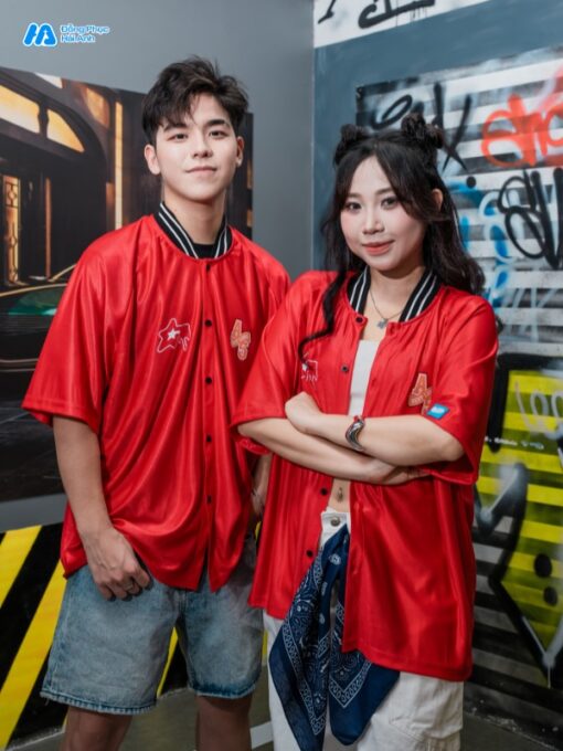 Mẫu Áo Đồng Phục Lớp Sơ Mi Oversize Flexin Màu Đỏ Đô
