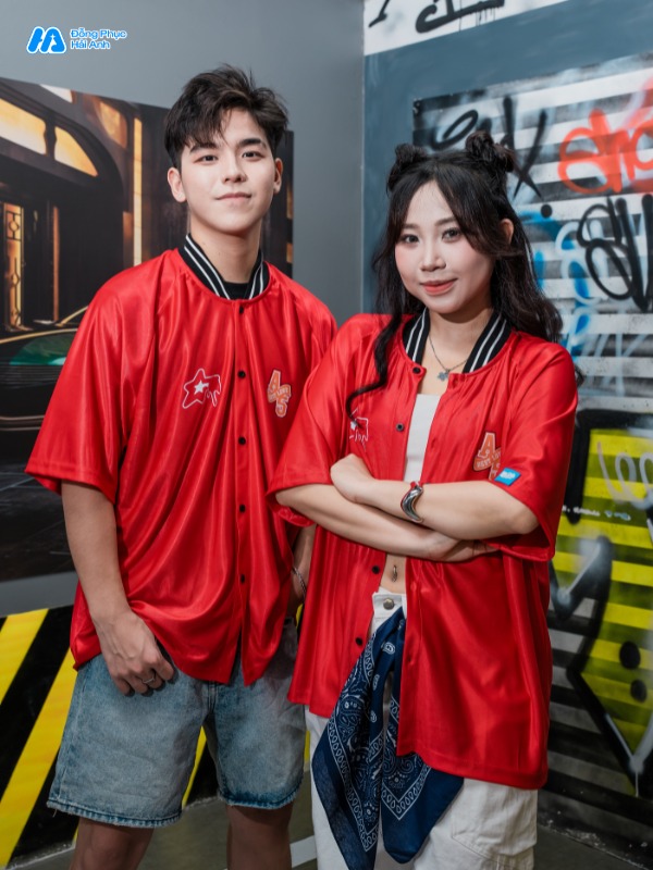 Mẫu Áo Đồng Phục Lớp Sơ Mi Oversize Flexin Màu Đỏ Đô
