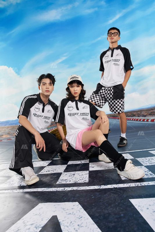 Mẫu Áo Lớp Polo Oversize Tay Raglan Màu Trắng Gạo - Hình 1