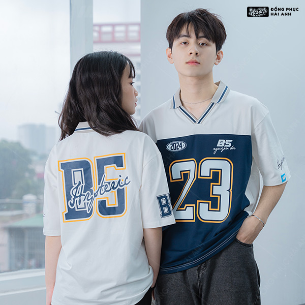 Hình in của áo lớp Iconic màu trắng