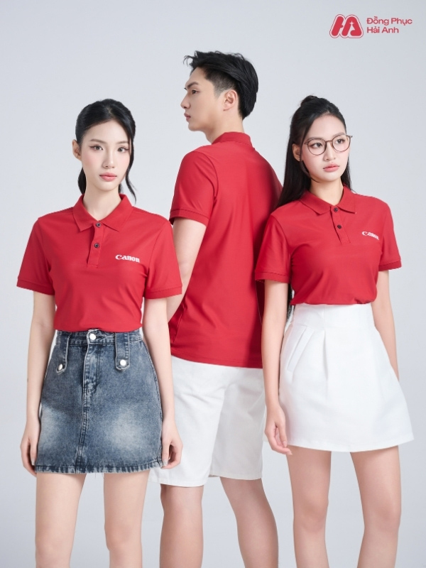 Mẫu áo polo công ty Canon màu đỏ đô form Classic Fit trang trọng