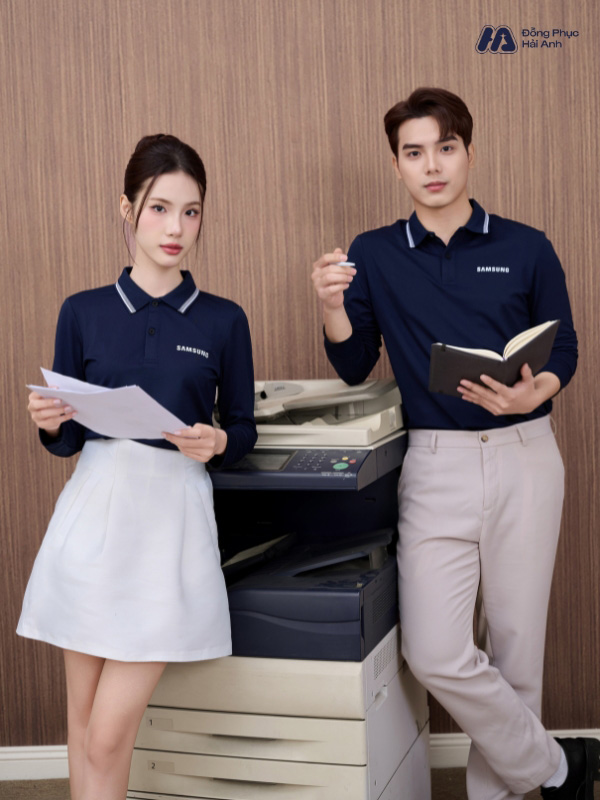 Mẫu áo polo đồng phục công ty Samsung dài tay sử dụng vải Aircool màu xanh đen