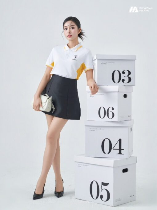 Mẫu Áo Polo Đồng Phục Công Ty Ferrari Màu Trắng Gạo - ảnh 3
