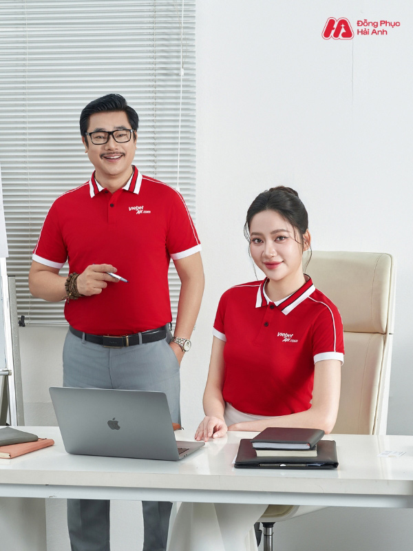 Mẫu áo polo đồng phục công ty Intersection màu đỏ Vietjet Air thiết kế sang trọng