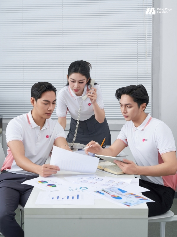 Mẫu Áo Polo Đồng Phục Công Ty LG Màu Trắng Gạo - ảnh 4