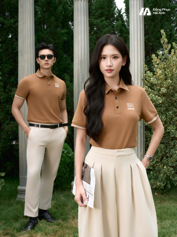 Mẫu áo polo đồng phục công ty Timeless màu cafe sữa đứng form