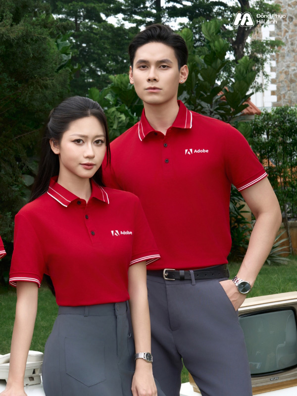 Cận cảnh thiết kế mẫu áo đồng phục công ty Prime Cotton màu đỏ thanh lịch