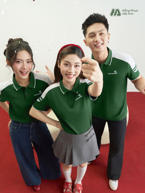 Mẫu áo polo FastUni kiểu dáng Slim-fit thanh lịch, tôn dáng người mặc
