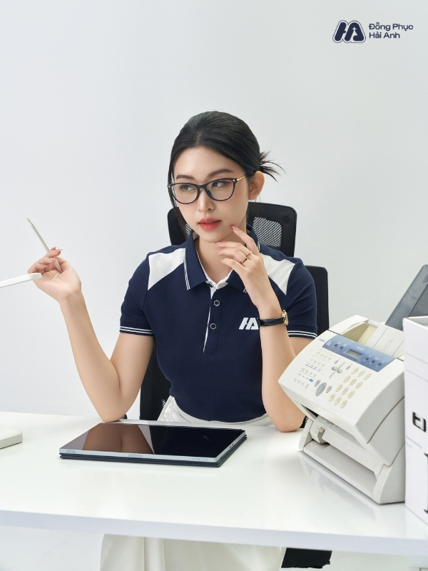 Mẫu Áo Polo Đồng Phục Công Ty Màu Xanh Đen Phối Vai - ảnh 4