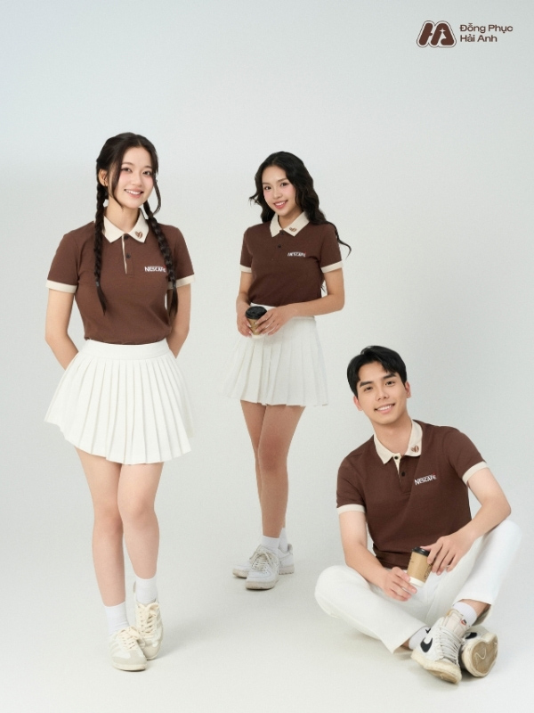 Mẫu áo đồng phục công ty kiểu polo Nescafe được may từ chất liệu Cotton Ultimate