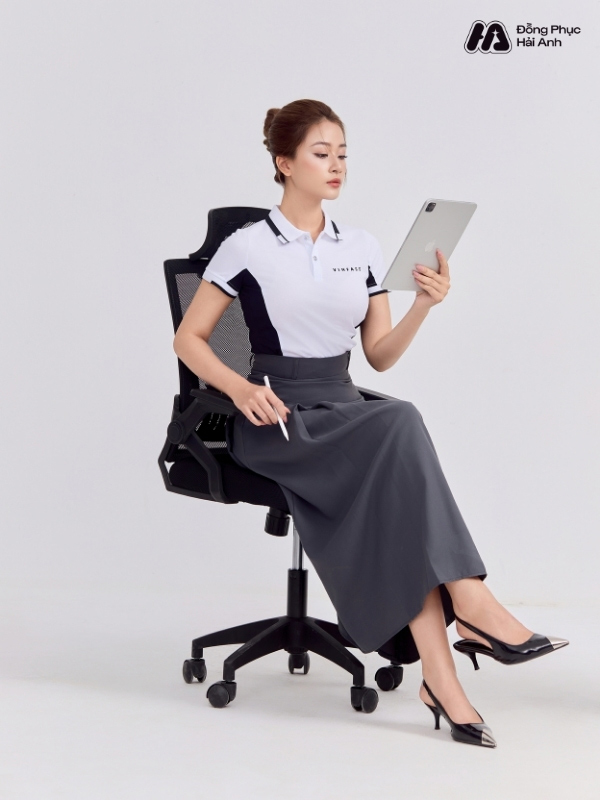 Áo polo VinFast chất liệu Piquecool bền, thoáng mát, mềm mại