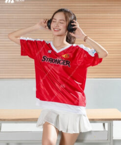 Mẫu Áo Thun Đồng Phục Lớp Oversize Cổ Tim Fearless Màu Đỏ Đô - ảnh 4
