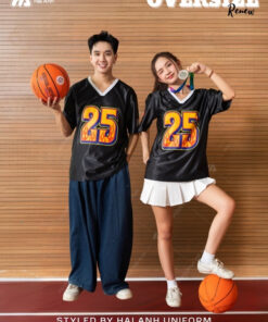 Mẫu Áo Thun Đồng Phục Lớp Oversize Cổ Tim Màu Đen