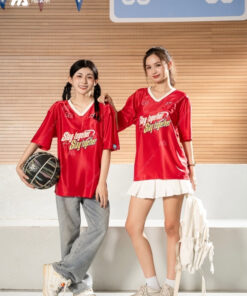 Mẫu Áo Thun Đồng Phục Lớp Oversize Cổ Tim Màu Đỏ Đô - ảnh 2