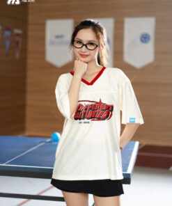 Mẫu Áo Thun Đồng Phục Lớp Oversize Cổ Tim Màu Kem Cheese - ảnh 4