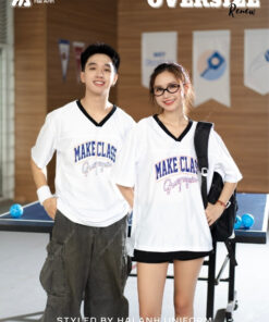 Mẫu Áo Thun Đồng Phục Lớp Oversize Cổ Tim Màu Trắng