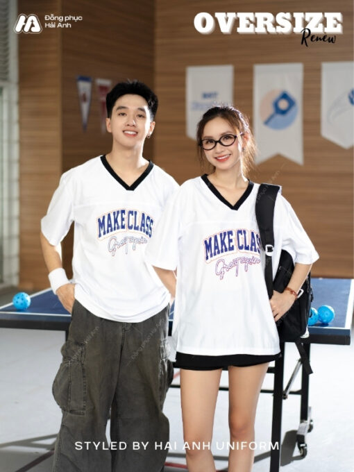 Mẫu Áo Thun Đồng Phục Lớp Oversize Cổ Tim Màu Trắng