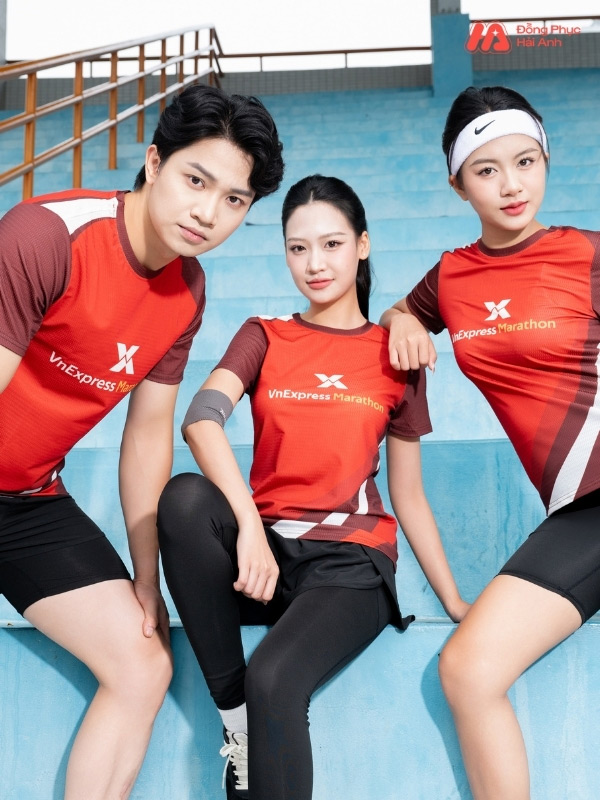 Mẫu Áo Thun Đồng Phục In Chuyển Nhiệt VnExpress Marathon