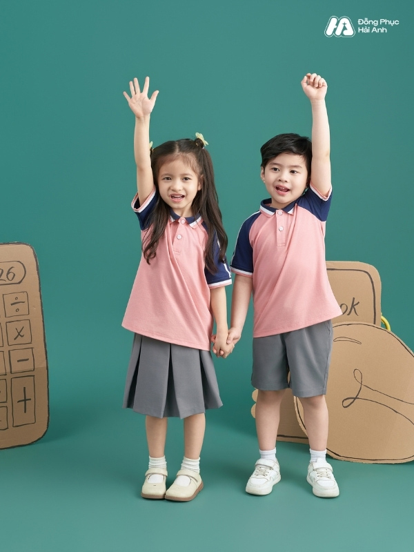 Mẫu Đồng Phục Mầm Non Hacool 01 Màu Lòng Tôm