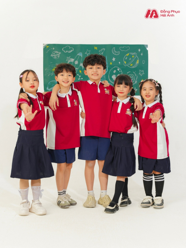 Mẫu Đồng Phục Mầm Non Màu Đỏ Phối Sườn - ảnh 4