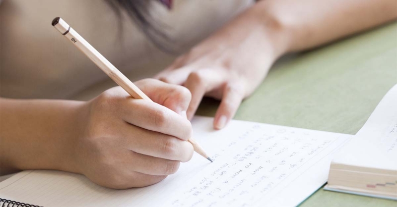 "Trăm hay không bằng tay quen"
