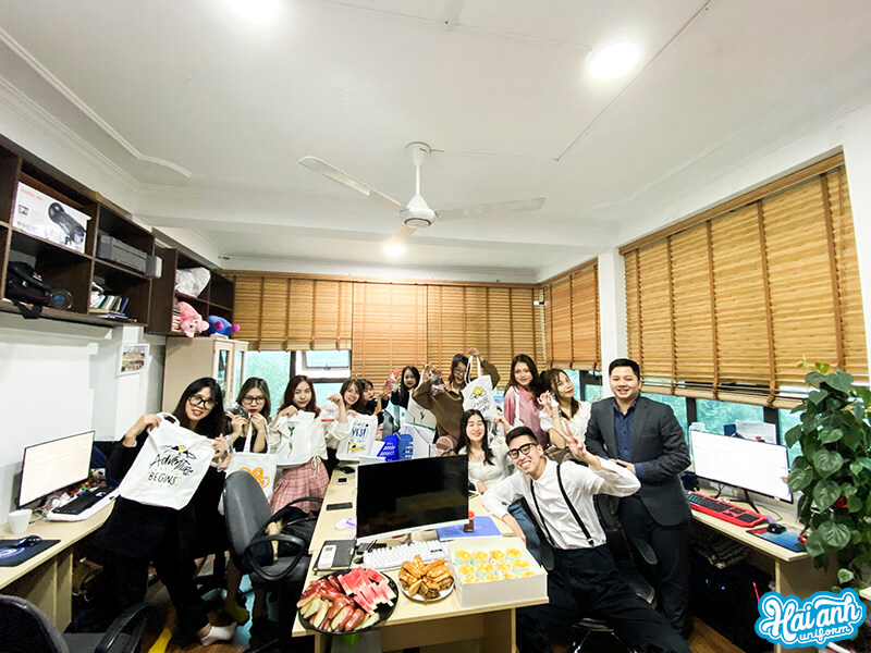 Tập thể phòng Marketing