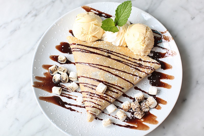 Bánh Crêpe - Món ăn truyền thống nhất định phải thử khi đến Pháp