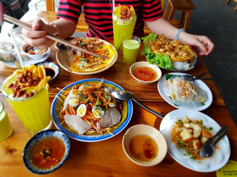 Quán ăn vặt Nước mía Mỹ Tho MT 68 - quán ăn vặt nổi tiếng ở Cần Thơ
