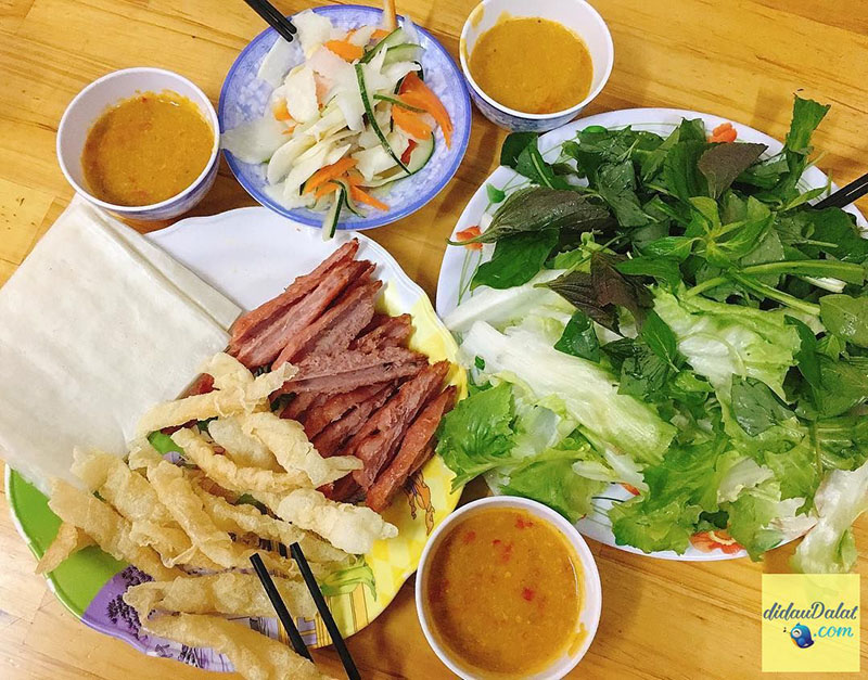 Nem nướng Bà Hùng Đà Lạt